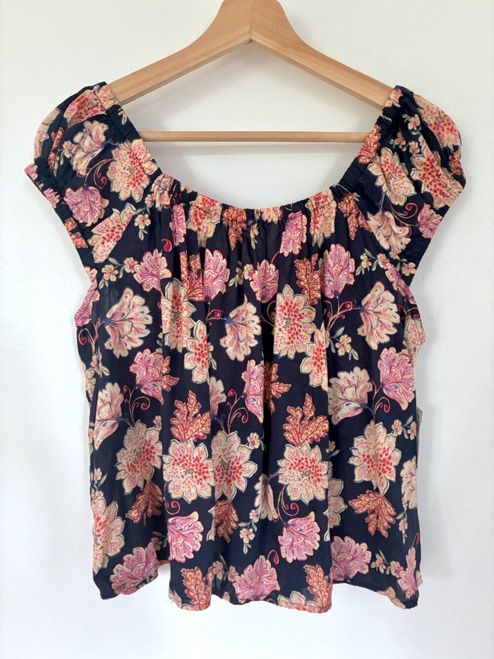 NWT Old Navy Floral Top
